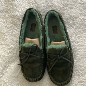Men’s, UGG Corbin loafer, green with green fur, size 10